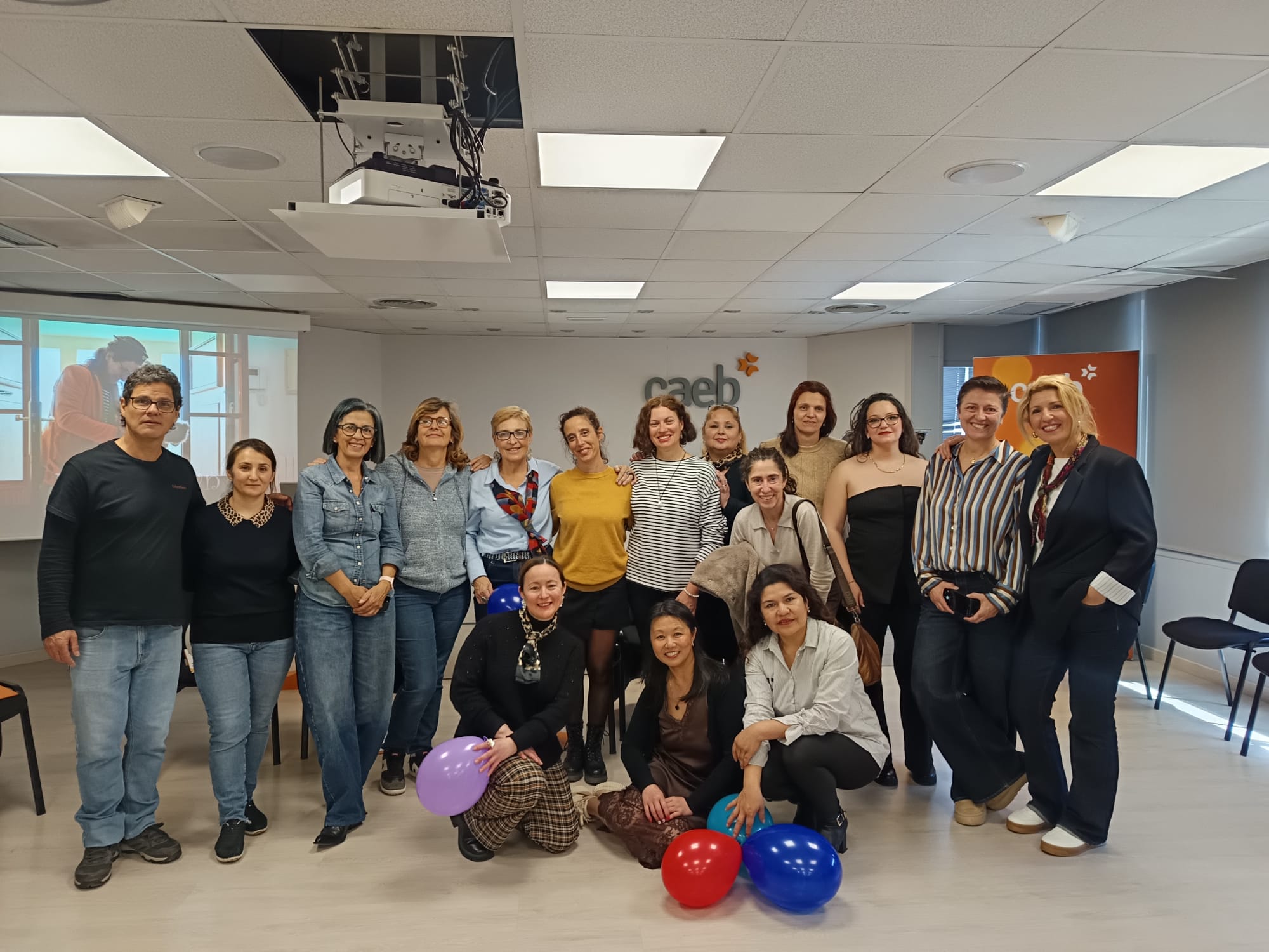 Mundo Naranja, formación en CAEB – Mon Taronja, formació en CAEB